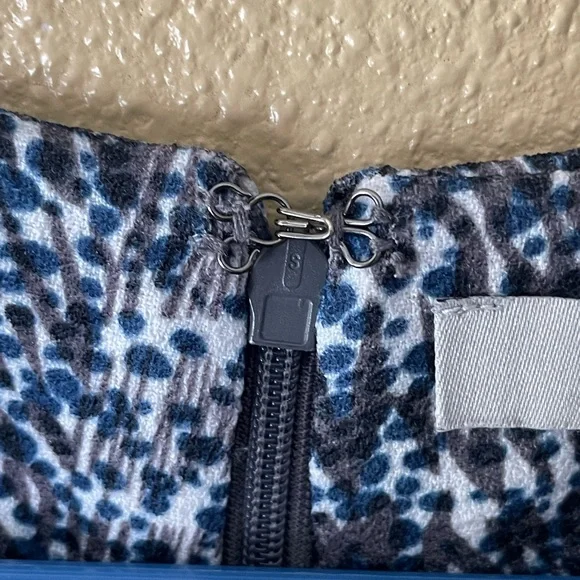 Dalia casual dress in blue and gray sleeveless zip back - Picture 9 of 9